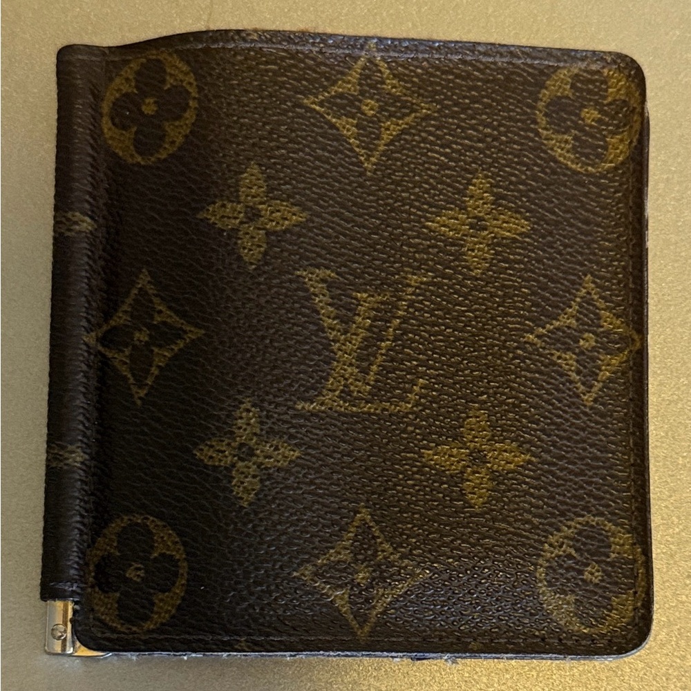 VINTAGE Louis Vuitton Brown and Gold Monogram Money Clip